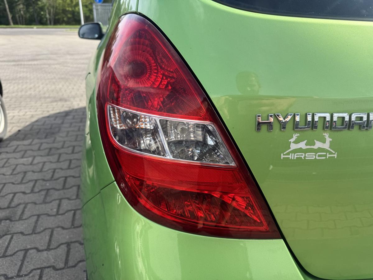 Hyundai I20 PB original R&uuml;cklicht R&uuml;ckleuchte Schlussleuchte links Bj.2011